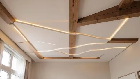 Sufit podwieszany salon inspiracje