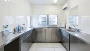 Wymogi sanepidu salon kosmetyczny 2025